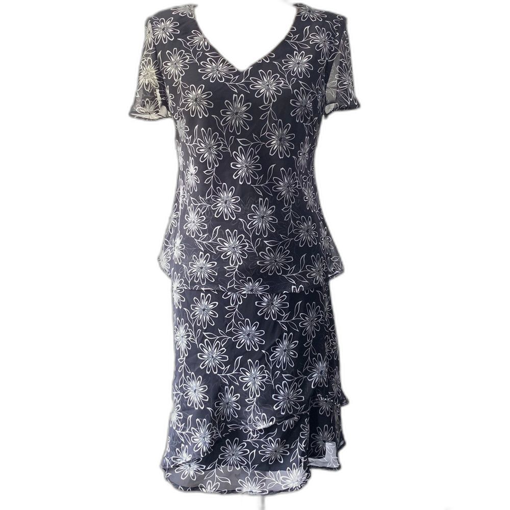 Karin Stevens 2 Piece Black Floral Chiffon Skirt Set Size 8 Sheer Overlay Midi - Picture 2 of 7
